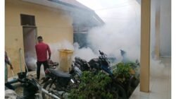 Gerak Cepat Polsek Kotapinang Fogging Mako dan Permukiman, Cegah Ancaman DBD