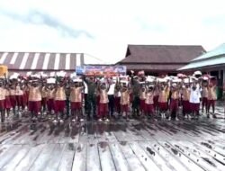 Koops TNI Habema Gelar Bhakti Pertiwi Hardiknas 2026 di SDN 1 Pomako