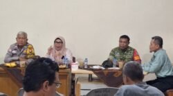 Bhabinkamtibmas Kayu Putih Gelar Cooling System dan Sosialisasi Layanan Polisi 110 di RW 007
