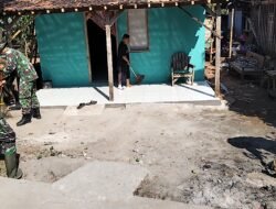 Satgas TMMD Reguler 128 Bantu Bersihkan Rumah Bapak Joko yang Masuki Tahap Finishing