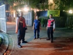 Unit Samapta Polsek Pulogadung Intensifkan Patroli Dialogis dan Cooling System di Kayu Putih Residence