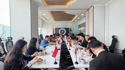 LUTHFI YAZID: SEBUAH KEHORMATAN ORGANISASI ADVOKAT SINGAPURA AUDIENSI DAN PERKUAT KERJASAMA DENGAN DePA-RI