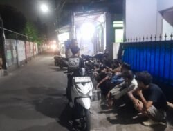 Bhabinkamtibmas Kramat Jati Sambangi Remaja di Permukiman Warga, Cegah Tawuran Sejak Dini