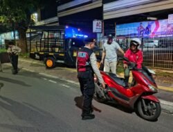 Polisi Hadir Menjaga Malam Warga, Polsek Duren Sawit Intensifkan Razia dan Patroli Antisipasi Kejahatan Jalanan