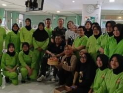 Telur Rebus Sebagai Dukungan Kesehatan: Kolaborasi Yayasan Jaga Ginjal dan Berbagi Cahaya Imlek di RSPAD