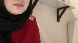 Kreator TikTok Riska Harisma Tampil Memikat Publik