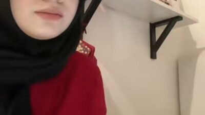 Kreator TikTok Riska Harisma Tampil Memikat Publik