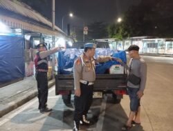 Patroli Dini Hari Polsek Ciracas Perkuat Pengawasan Wilayah, Cegah Balap Liar dan Tawuran Remaja