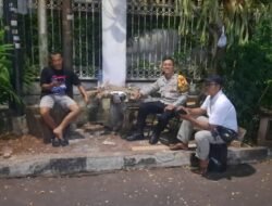Cooling System dan Sosialisasi Layanan Polisi 110, Bhabinkamtibmas Pulogadung Ajak Warga Bersama Jaga Kamtibmas