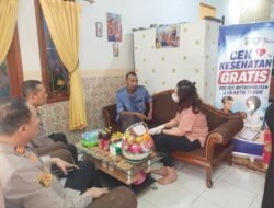 Menyambut Hari Bhayangkara ke-80, Polri Hadir Berikan Dukungan dan Kepedulian Melalui Anjangsana kepada Anggota yang Sakit