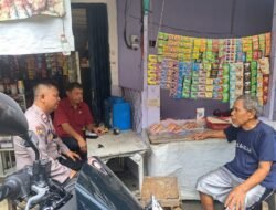 Bhabinkamtibmas Cibubur Ajak Warga Perkuat Siskamling dan Tingkatkan Kewaspadaan Lewat Ngopi Kamtibmas