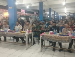 Kapolsek Ciracas Nobar Piala Dunia 2026 Bersama Warga di Terminal Kampung Rambutan, Pererat Kebersamaan dan Jaga Kamtibmas