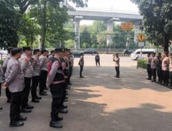 Polsek Kramatjati Laksanakan Pengamanan Humanis Aksi Unjuk Rasa Aliansi Rakyat untuk Reforma Agraria di Kodam Jaya