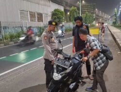 Polsek Jatinegara Gelar Operasi Stasioner Dini Hari, Antisipasi Begal, Sajam, Narkoba, dan Kejahatan Jalanan