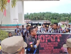 Massa IPK Labuhanbatu Selatan Demo Kantor Bupati, Desak Copot Kabag Prokopim dan Usut Dugaan Jual Beli Jabatan