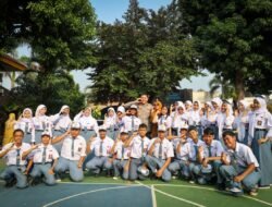 Jadi Pembina Upacara di SMA 51, Kapolres Jaktim Ingatkan Pelajar Jauhi Tawuran dan Narkoba