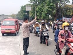 Polsek Ciracas Amankan Keberangkatan Ribuan Massa AMJ menuju Senayan, Situasi Kondusif