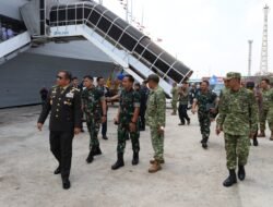 Panglima TNI Resmikan KRI Sriwijaya-100, Kapal Induk Pertama TNI Angkatan Laut